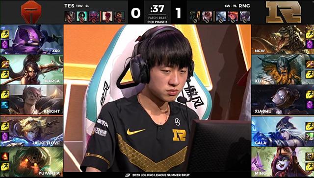 JackeyLove爆冷击败巴塞罗那，比分优势明显引爆全场！